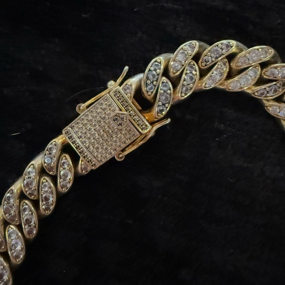 Gold plated hip hop chain 18inch Cuban link chain - Picture 6 of 9